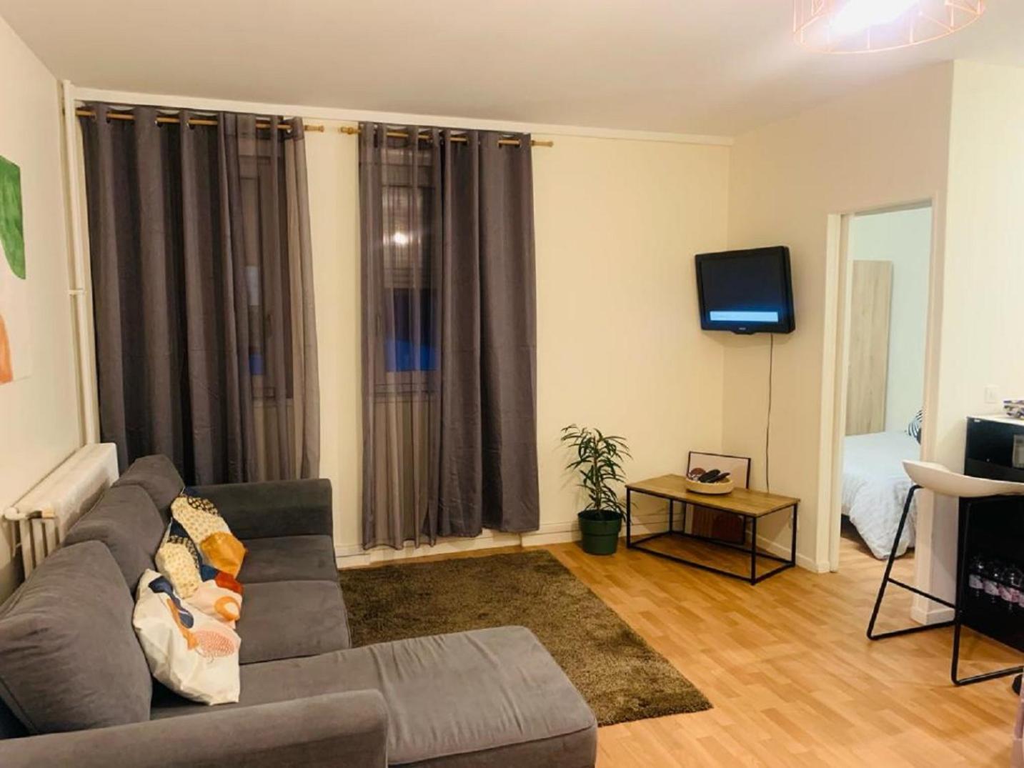 Appartement Calme Et Chaleureux Proche De Paris Κουρμπεβουά Εξωτερικό φωτογραφία